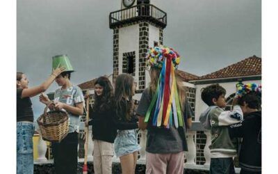 Los niños y niñas de Valverde suben al escenario con “Presumidas”, una obra que rinde homenaje a La Bajada